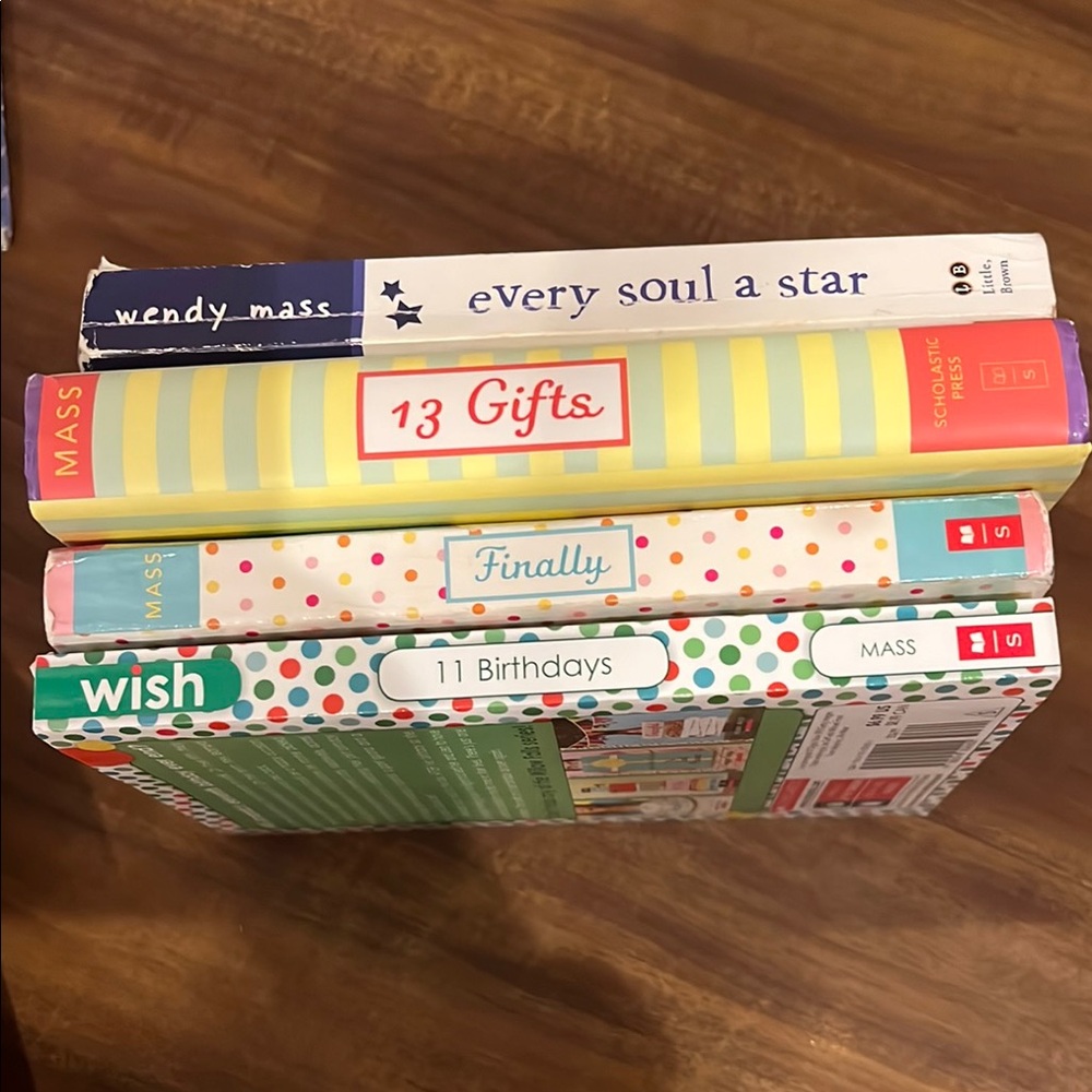 Scholastic Wendy Mass Book Set